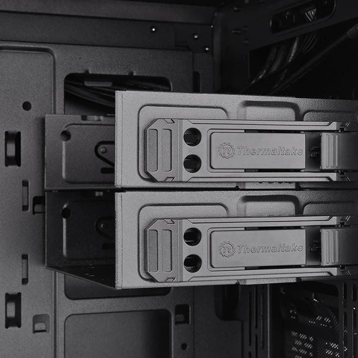 Core X31 Riing RGB Edition