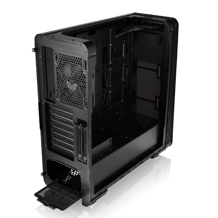 View 28 RGB Riing Edition