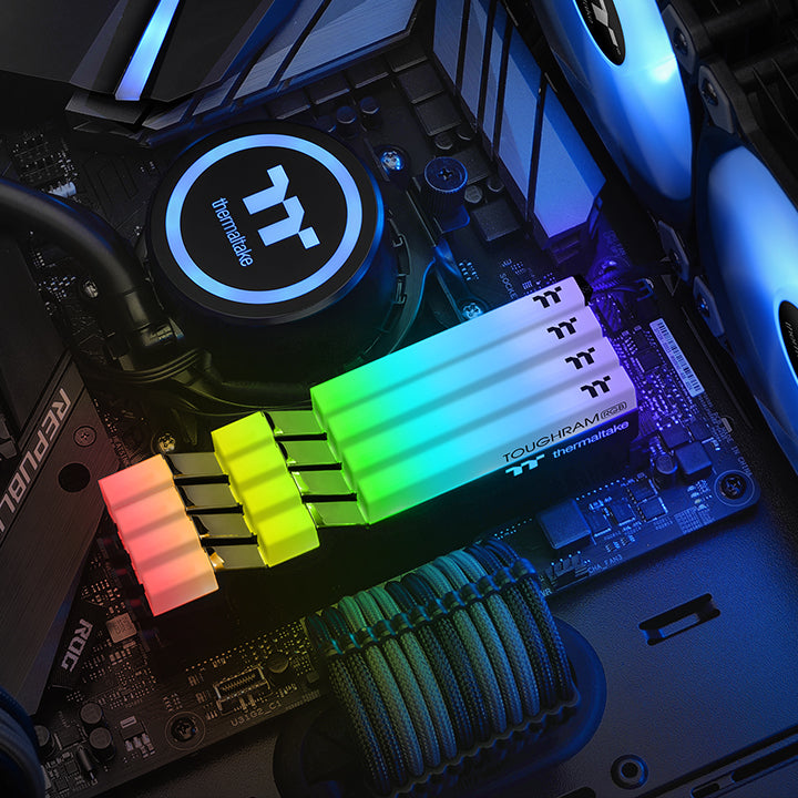 TOUGHRAM RGB Memory DDR4 4400MHz 16GB (8GB x 2)